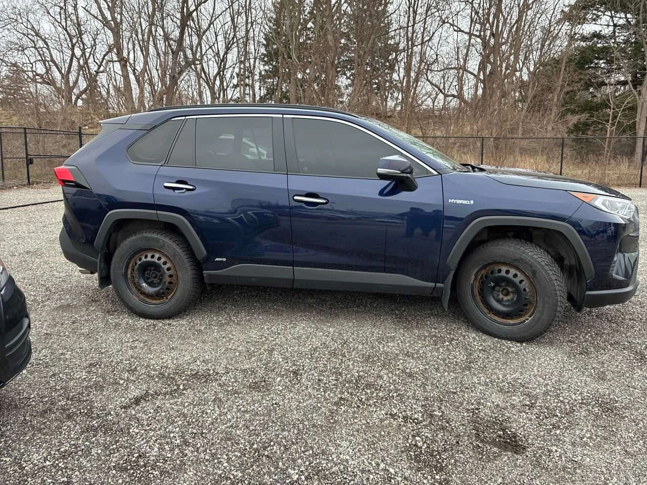 Toyota Rav4 * Limited * КОМПЛЕКТ ДЖАНТИ * 360 * ОБДУХВАНЕ * ПА, снимка 3 - Автомобили и джипове - 54084764