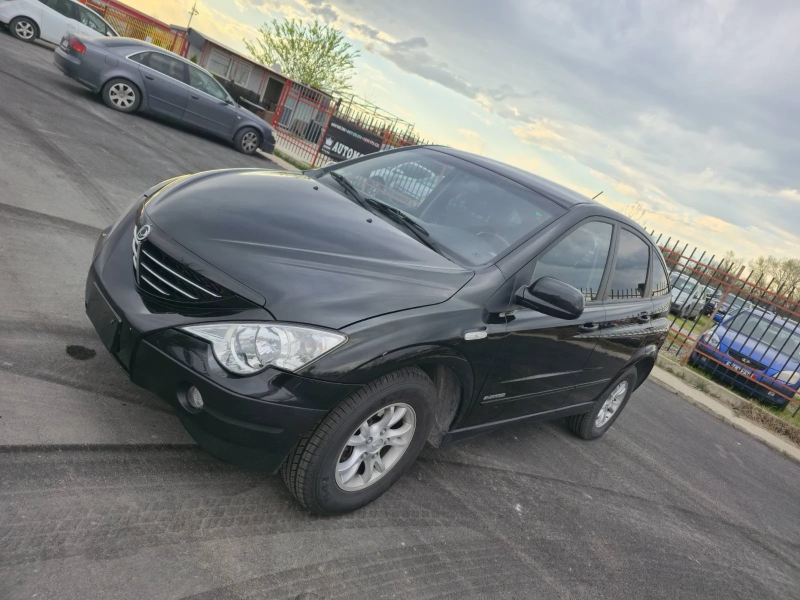 SsangYong Actyon 2.0XDi 4x4 Автомат/Кожа, снимка 4 - Автомобили и джипове - 54169066