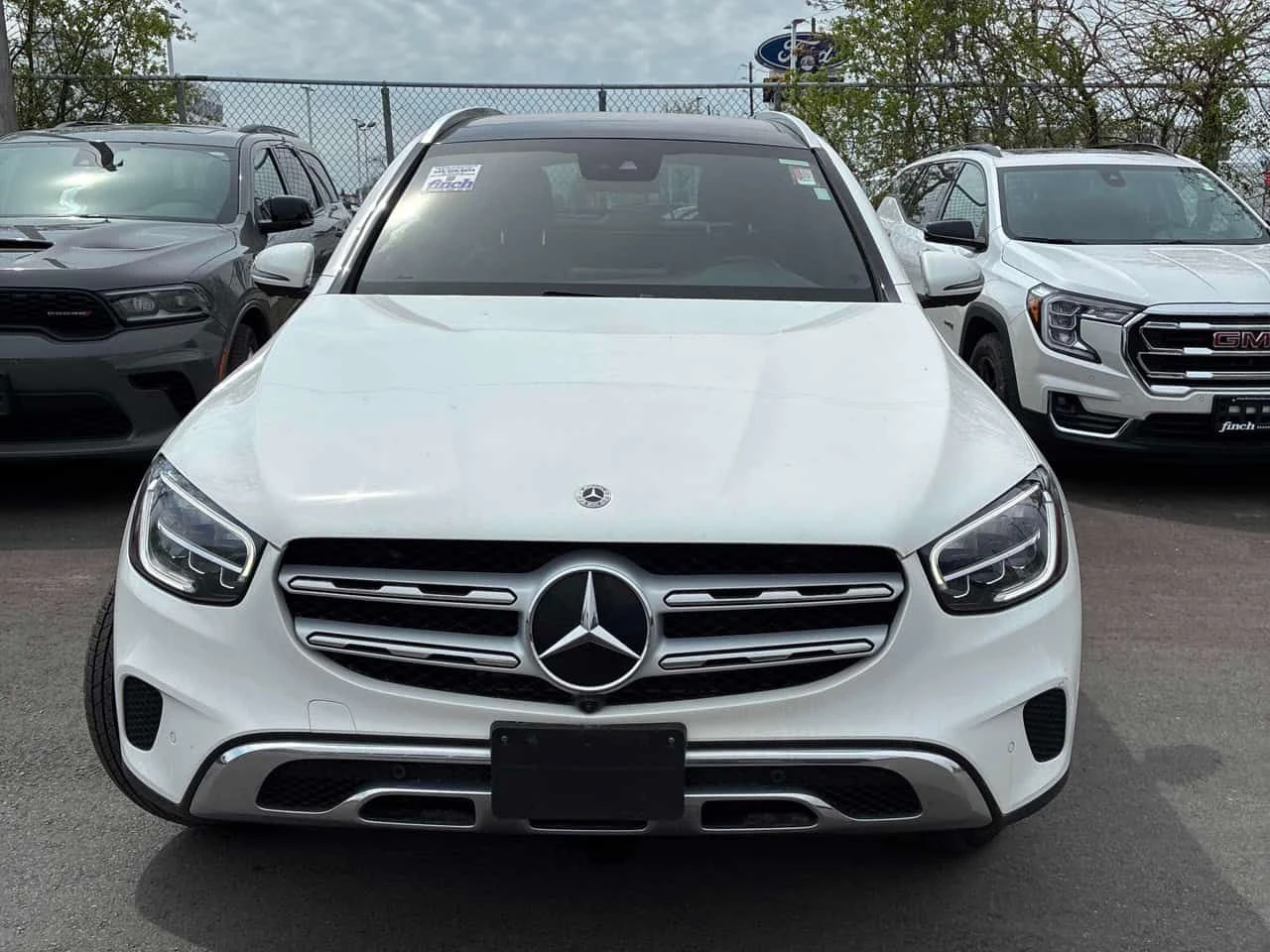 Mercedes-Benz GLC 300 * CARFAX * ���� �� �� | Mobile.bg � ����������� 4