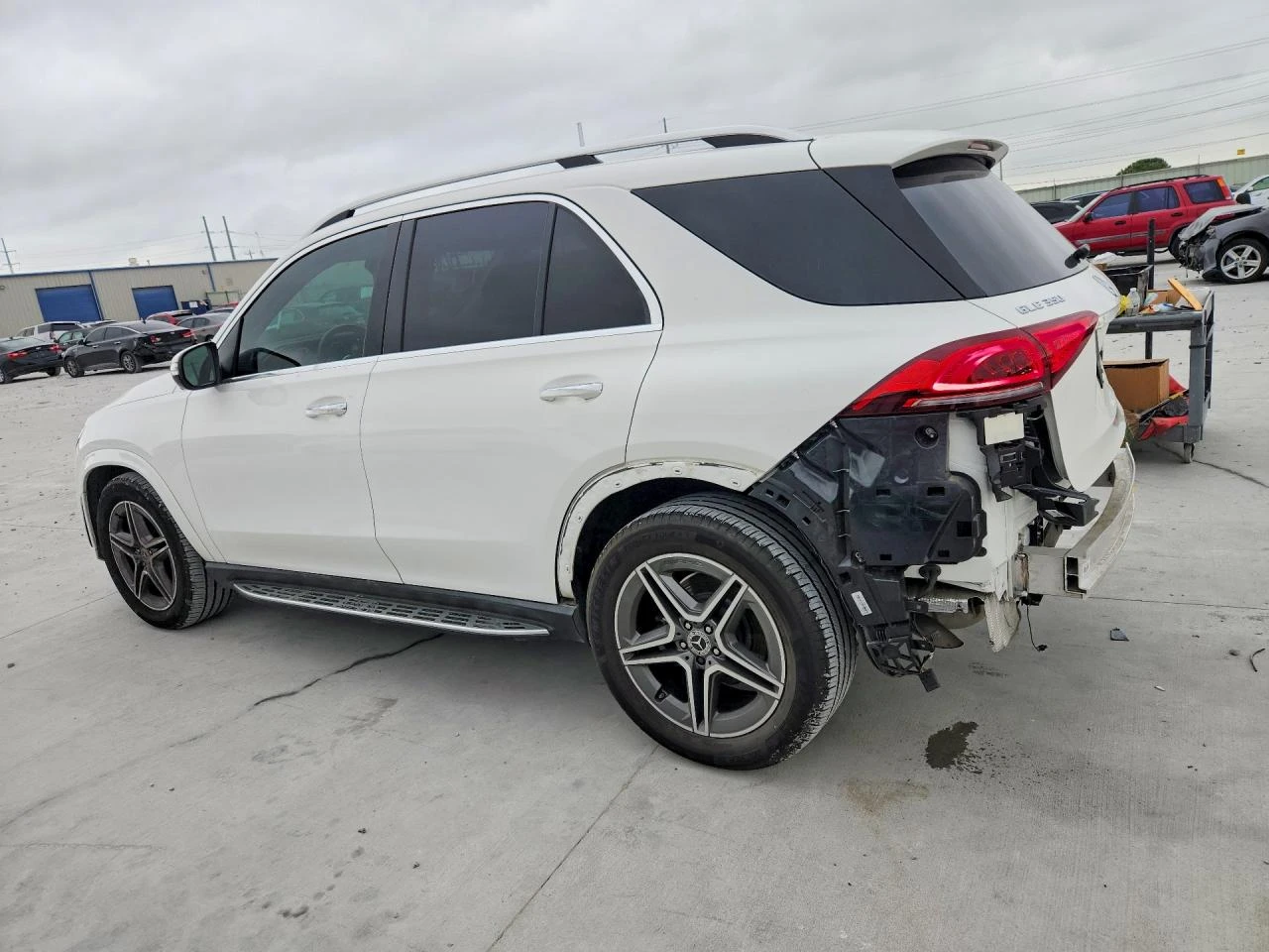 Mercedes-Benz GLE 350 4MATIC, снимка 4 - Автомобили и джипове - 54459177
