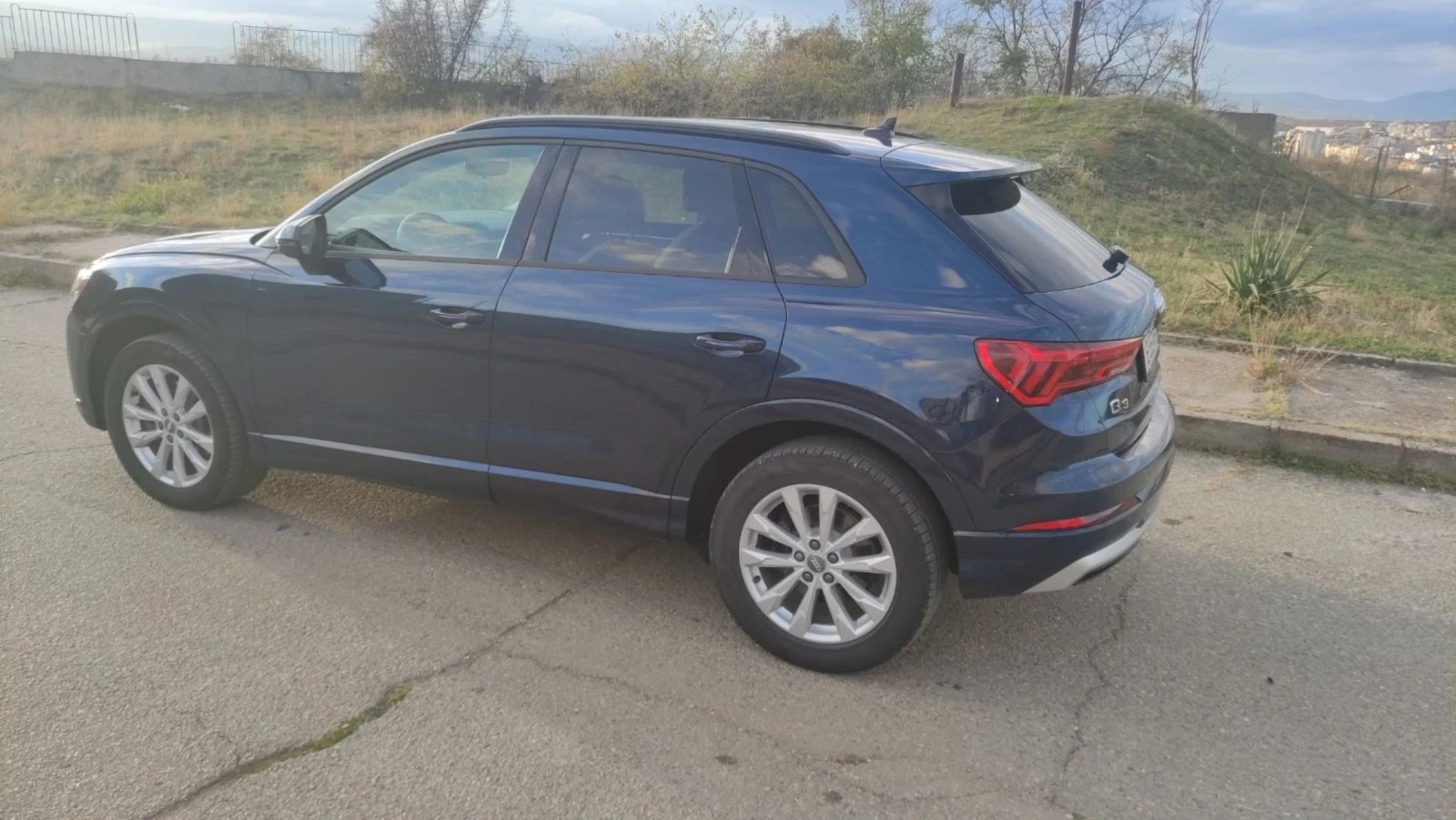 Audi Q3 2.0 Quattro, снимка 11 - Автомобили и джипове - 54555885