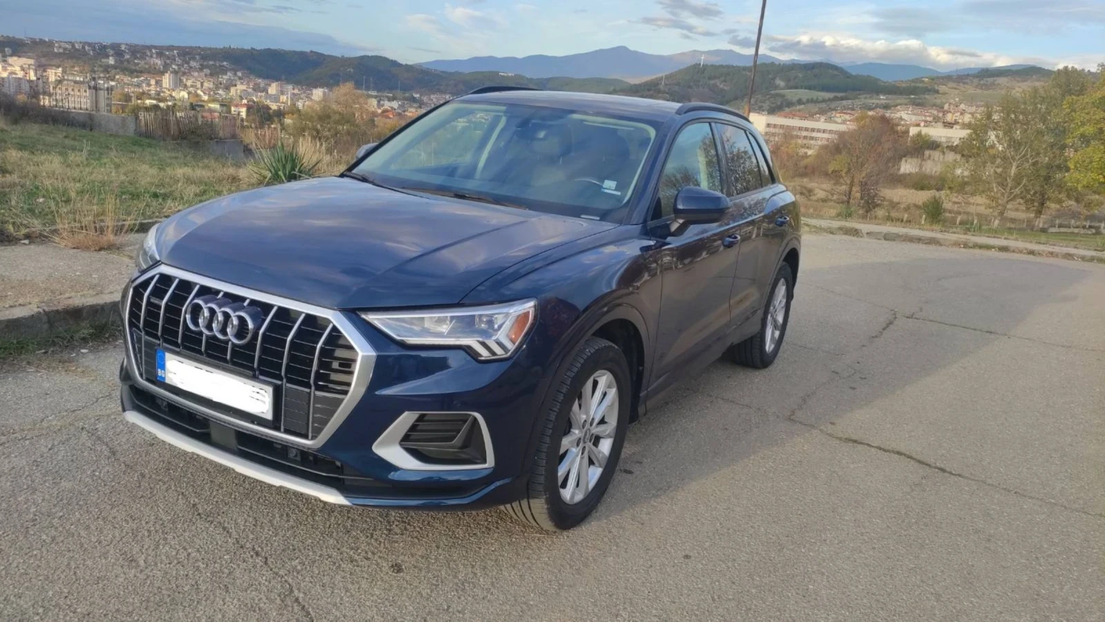 Audi Q3 2.0 Quattro, снимка 3 - Автомобили и джипове - 54555885
