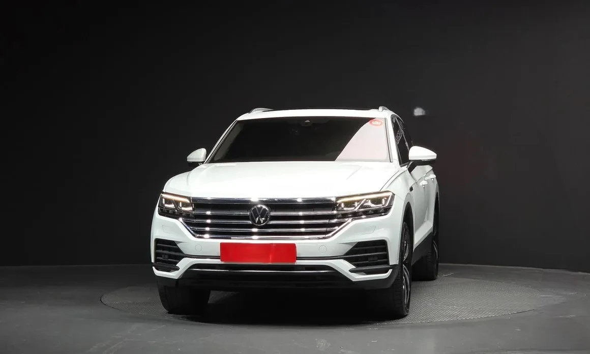VW Touareg Gen3 3.0 TDI Panorama/Disitron/Обдухване, снимка 3 - Автомобили и джипове - 55087597
