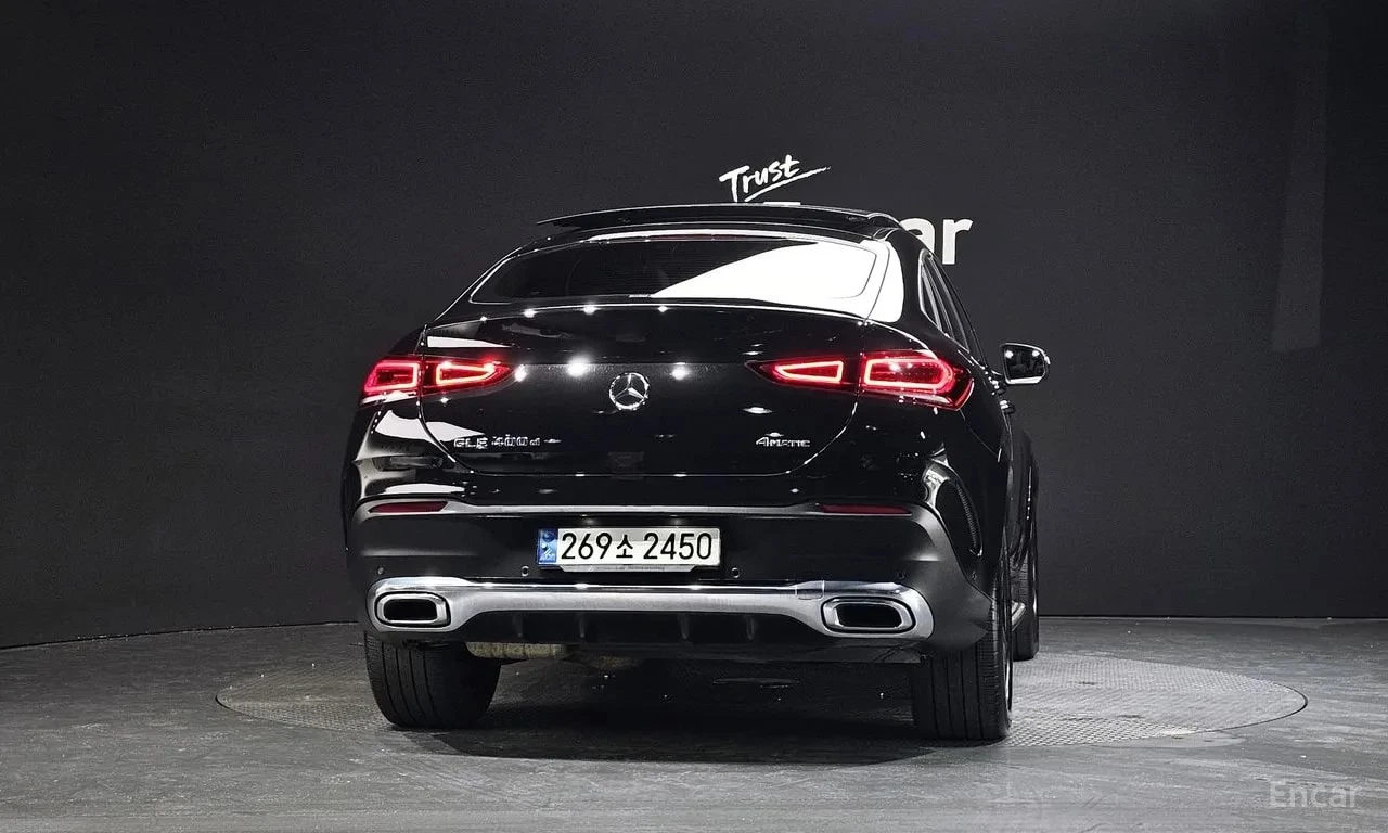 Mercedes-Benz GLE 400 * COUPE * ДИСТРОНИК * ХЕД-ЪП * ОБДУХВАНЕ * 360, снимка 4 - Автомобили и джипове - 56094945