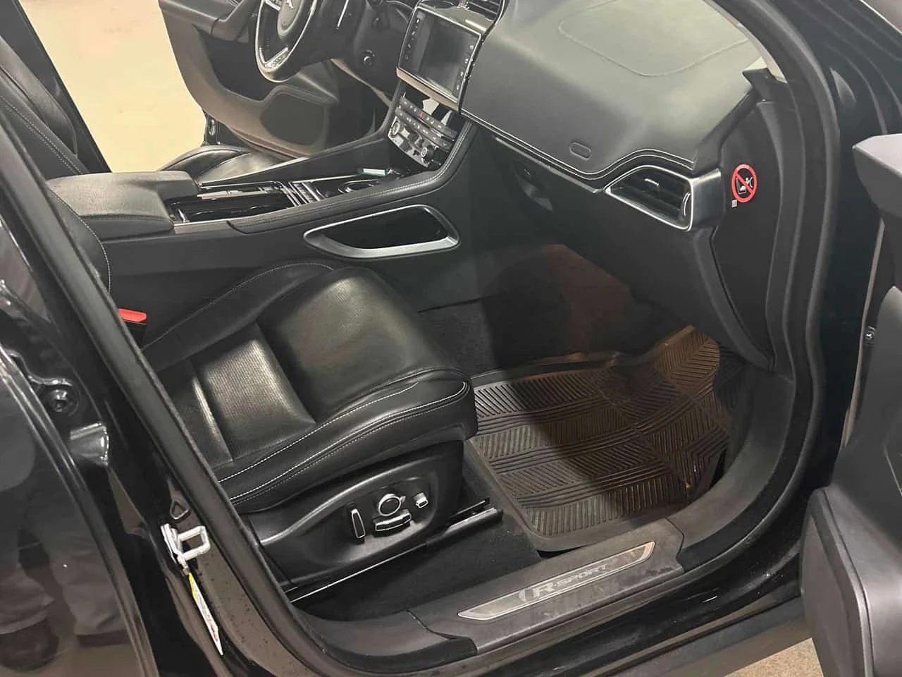 Jaguar F-PACE  R Sport / ����������  / ��� ������������ ������ | Mobile.bg � ����������� 9