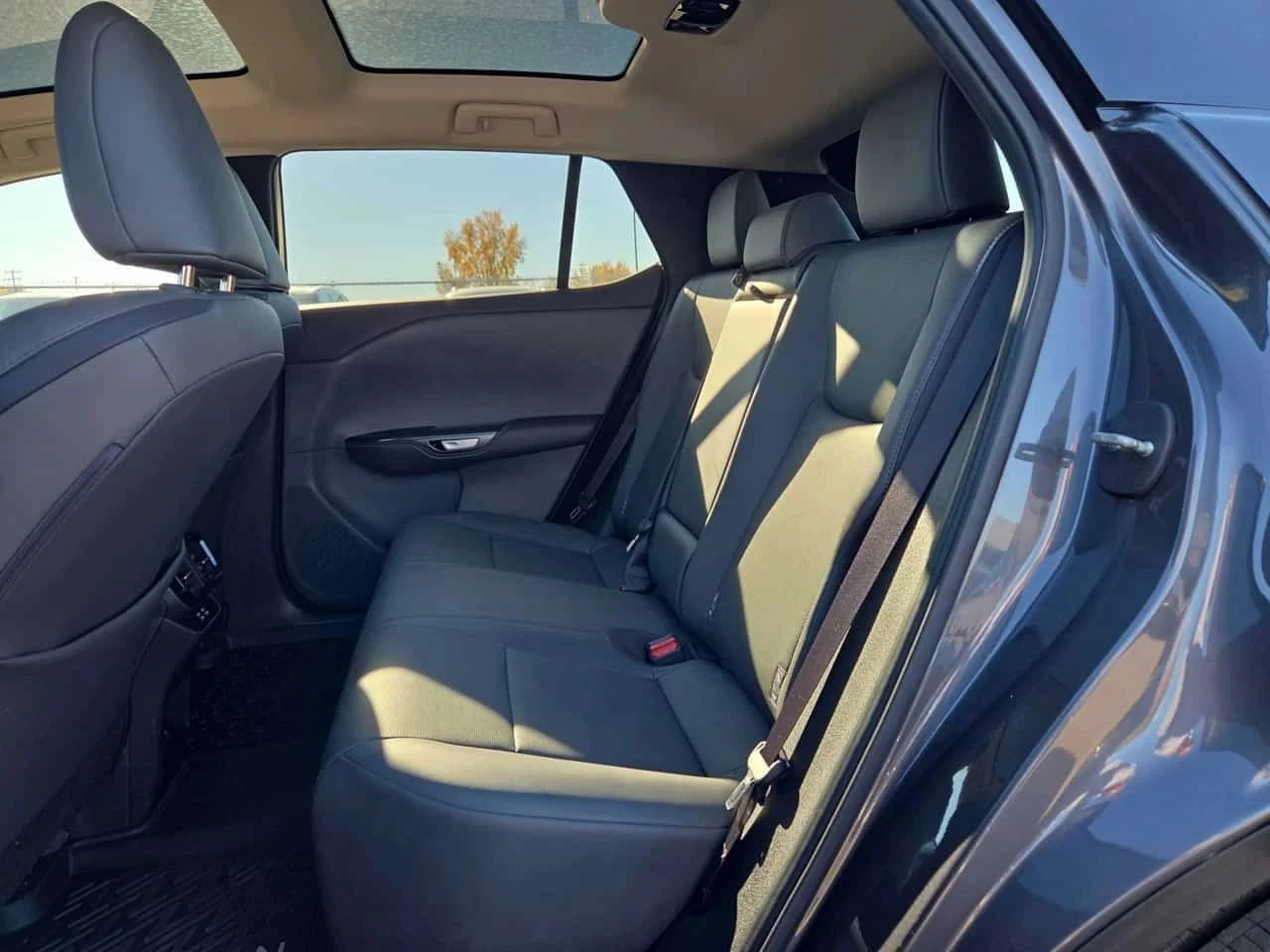 Lexus RZ, снимка 16 - Автомобили и джипове - 56713055