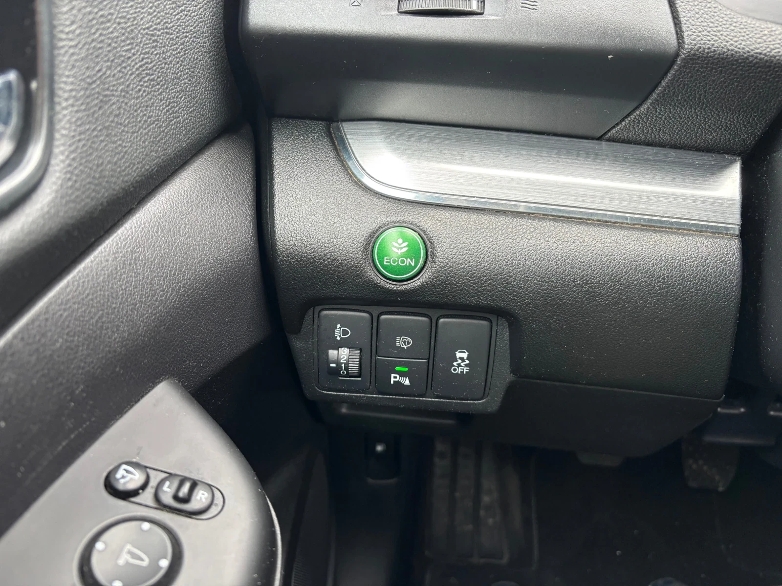 Honda Cr-v 1.6 I-dtec 2WD, снимка 12 - Автомобили и джипове - 56747162