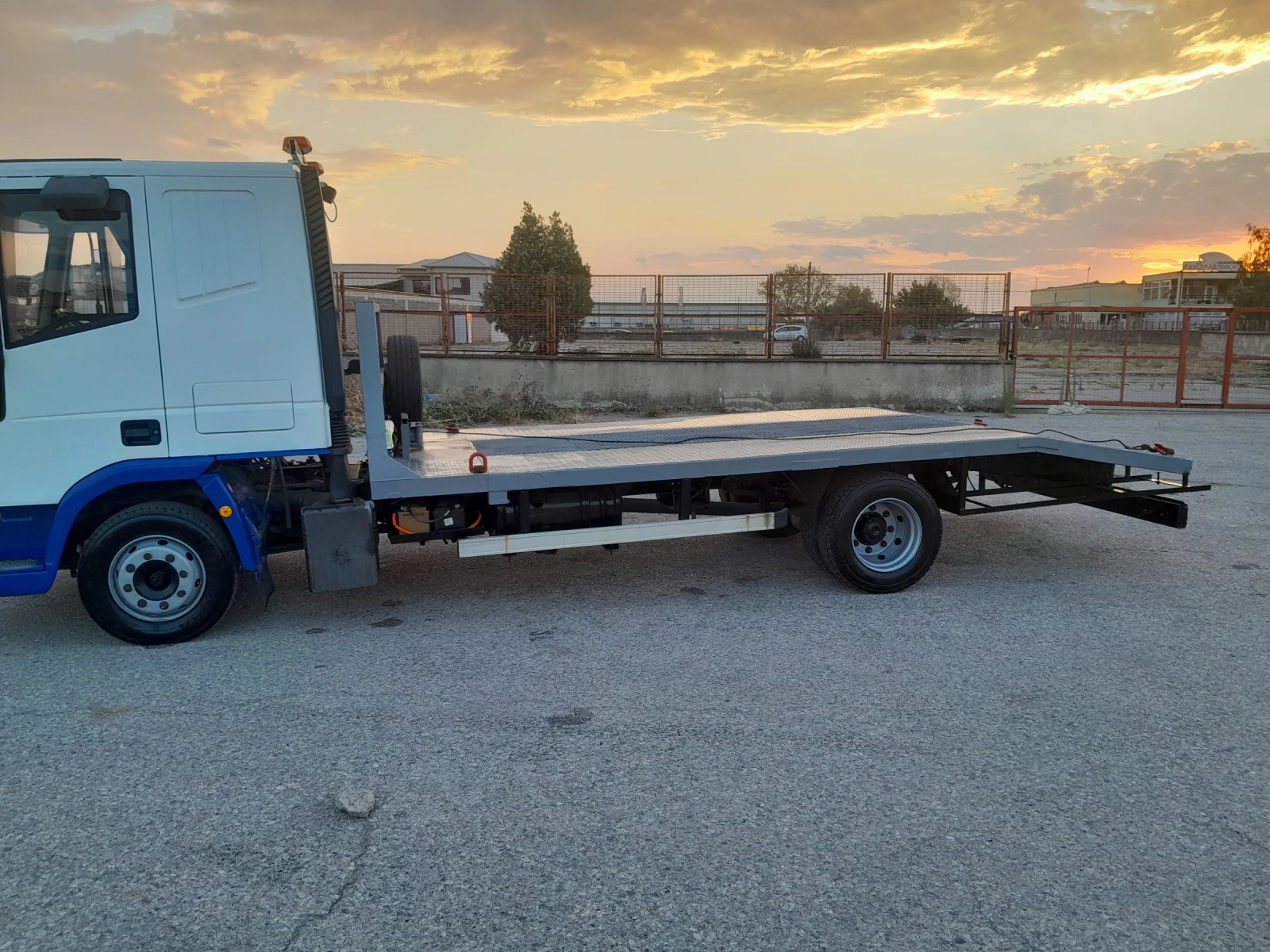 Iveco Cargo Пътна помощ, снимка 7 - Камиони - 55906393