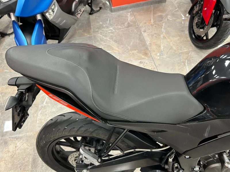 Aprilia Tuono 125cc. ABS, снимка 13 - Мотоциклети и мототехника - 48238663