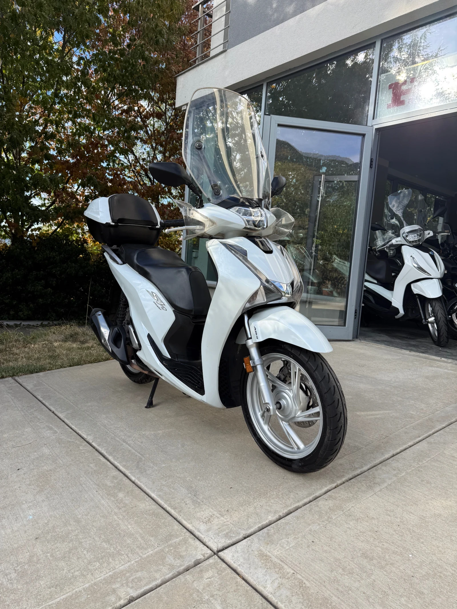 Honda Sh 150 2017   LED, снимка 2 - Мотоциклети и мототехника - 56414729