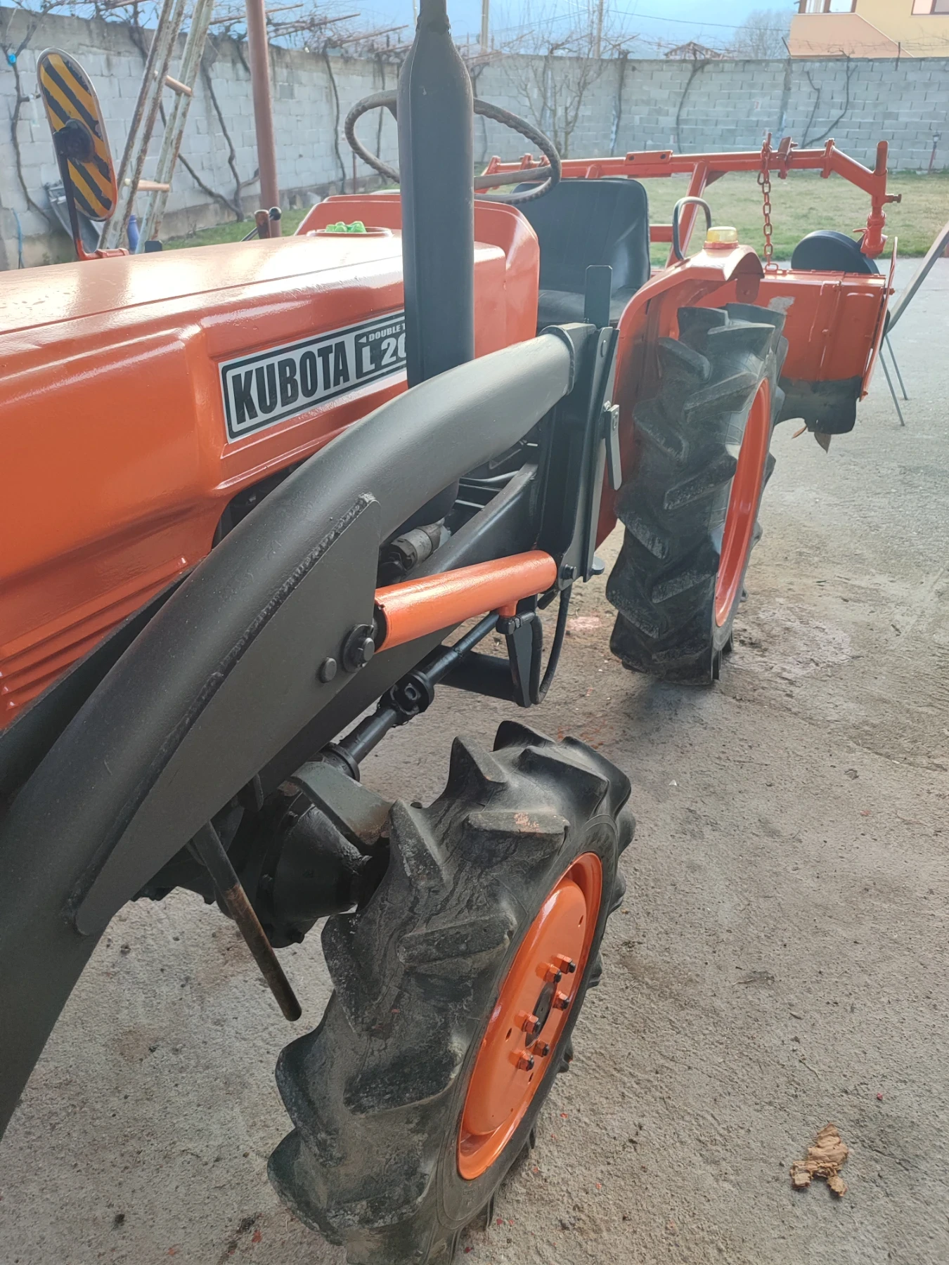 Трактор Kubota, снимка 15 - Селскостопанска техника - 53787180