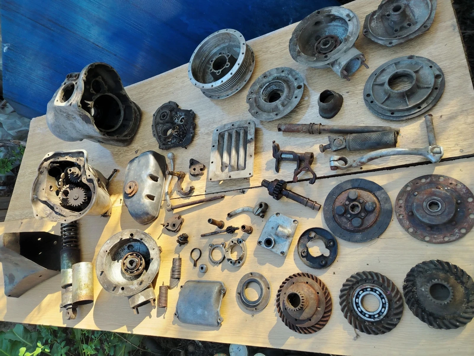 Части за Аво