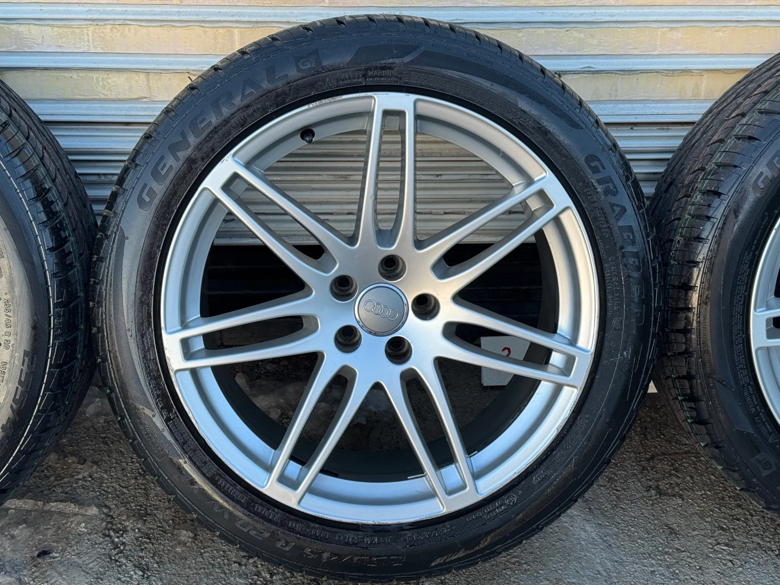 ���� � ������ 255/45R20 �� Audi A8 | Mobile.bg � ����������� 4