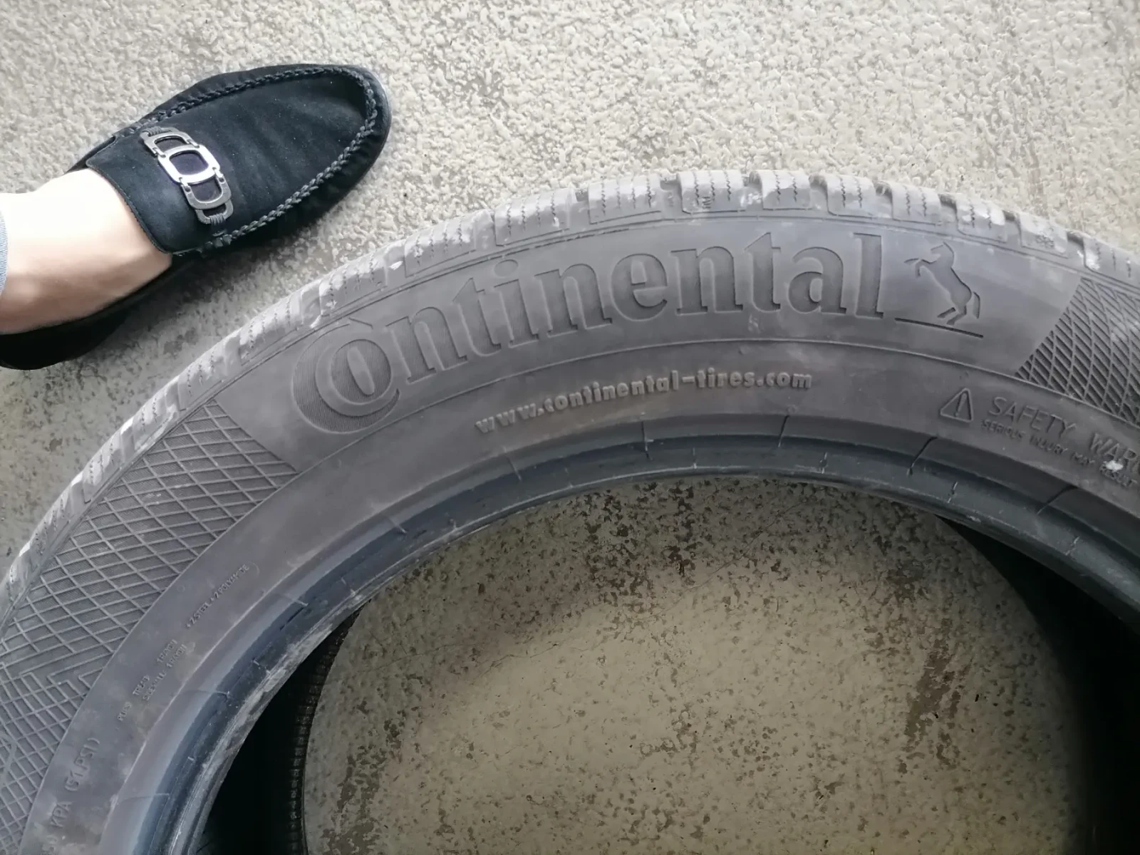 Гуми Зимни 235/55R19