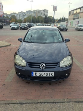 VW Golf, снимка 1 - Автомобили и джипове - 45418730