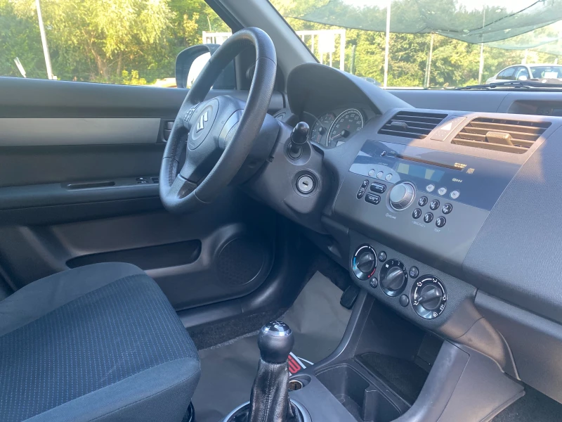 Suzuki Swift 1.3I* ГАЗ* ИТАЛИЯ* , снимка 10 - Автомобили и джипове - 47042179