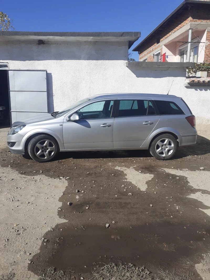 Opel Astra, снимка 2 - Автомобили и джипове - 47998060