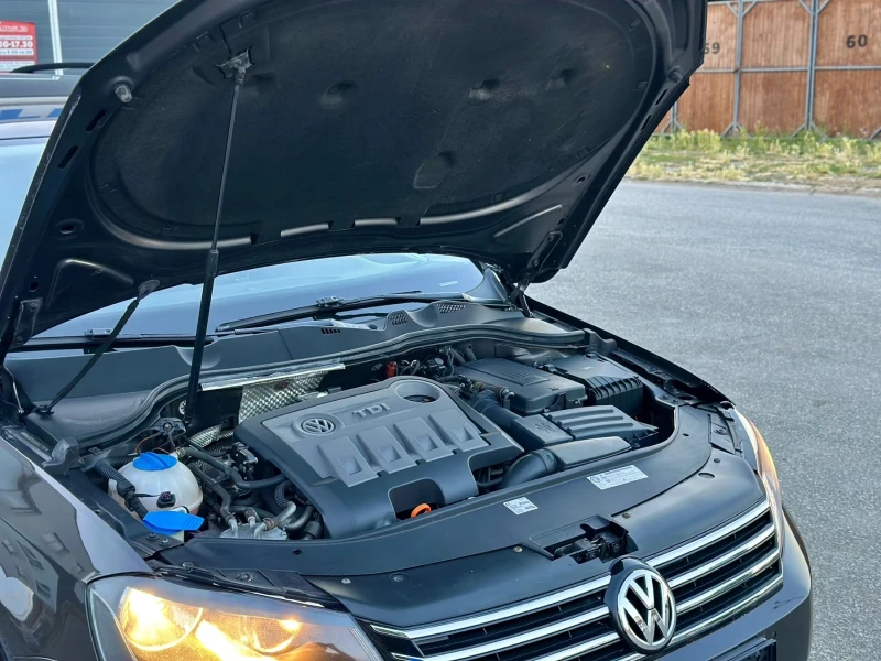 VW Passat 2.0TDI - 140ps 4x4 PODGREV, снимка 16 - Автомобили и джипове - 50707895