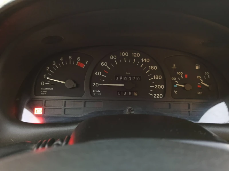 Opel Astra, снимка 11 - Автомобили и джипове - 51772929