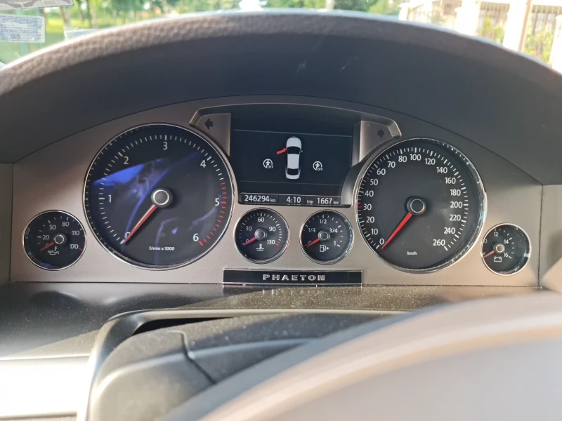 VW Phaeton Long, снимка 8 - Автомобили и джипове - 51233151