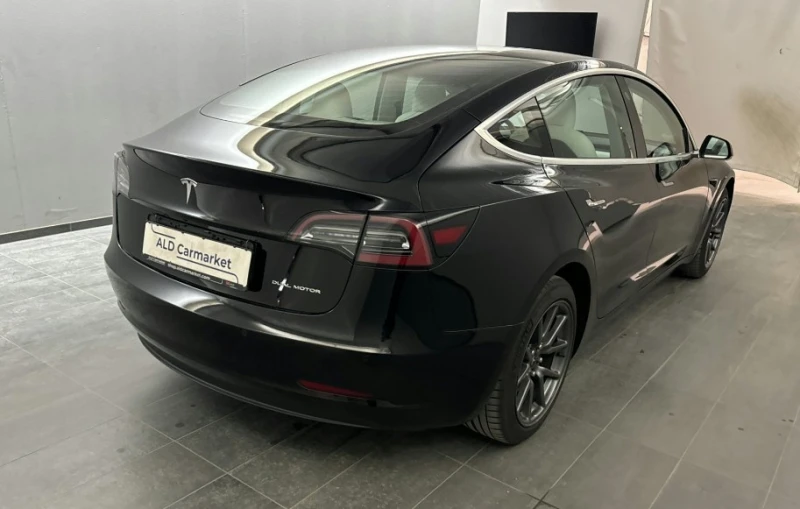 Tesla Model 3  4х4 Европейска Гаранция, снимка 3 - Автомобили и джипове - 51558611