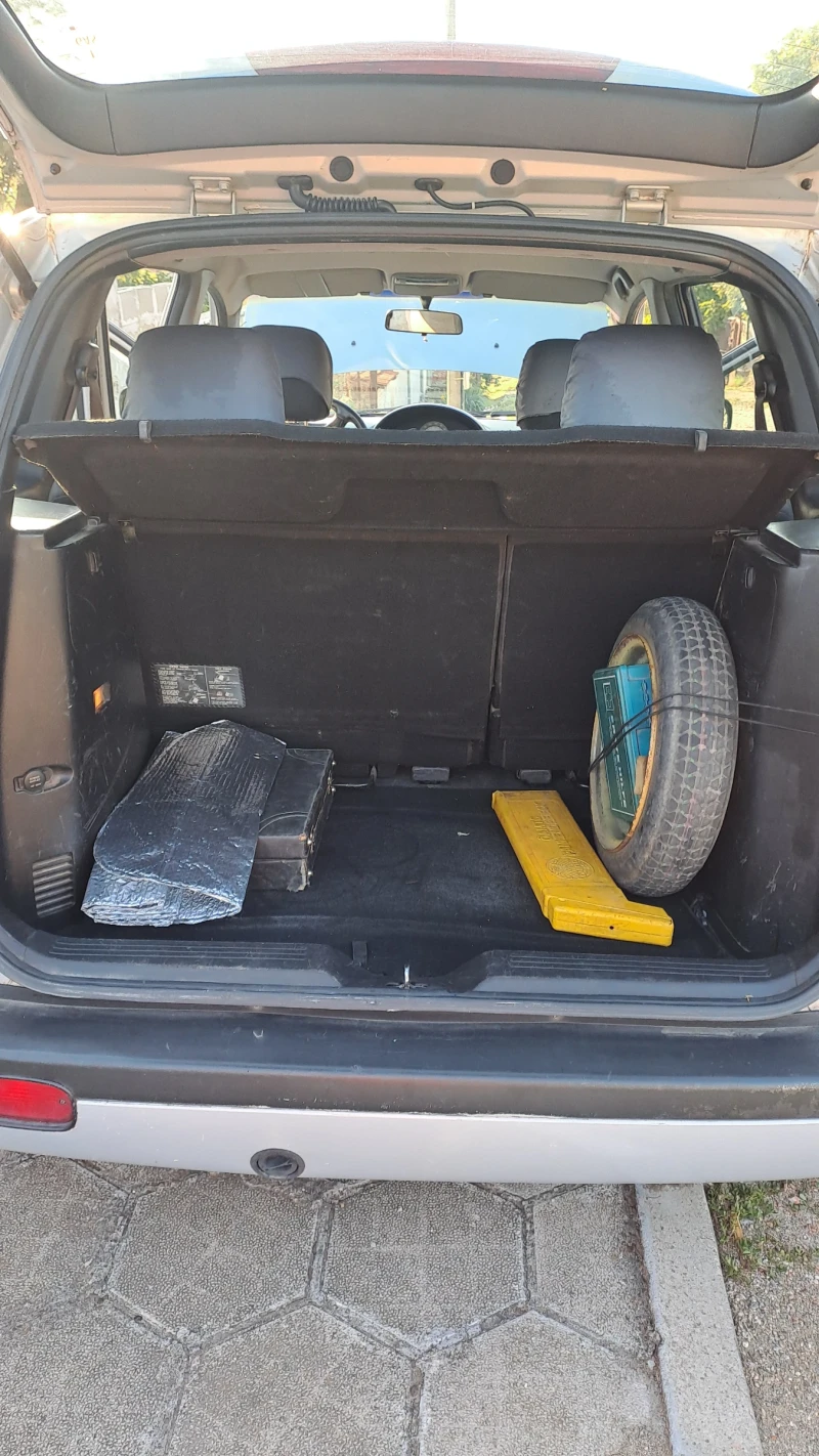 Hyundai Matrix, снимка 13 - Автомобили и джипове - 52531286