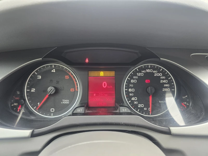 Audi A4 2.0TDI 143к.с S-line , снимка 17 - Автомобили и джипове - 52098374