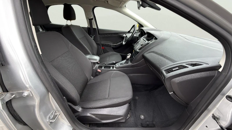 Ford Focus 1.0 EcoBoost, снимка 12 - Автомобили и джипове - 52517262