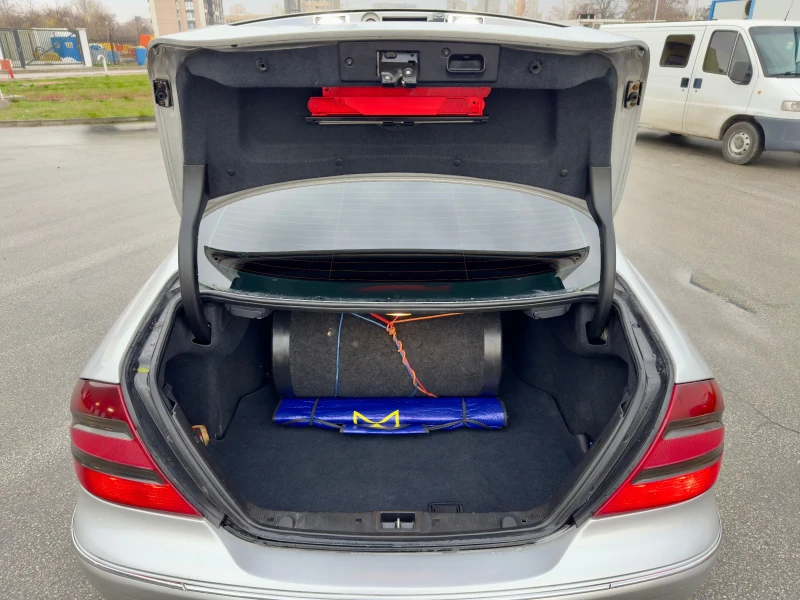 Mercedes-Benz CLK 270CDI, снимка 12 - Автомобили и джипове - 52662795