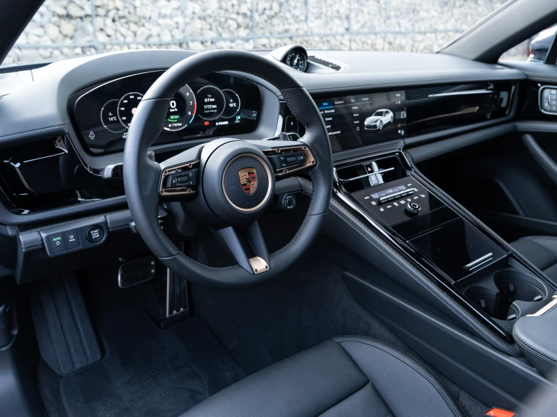 Porsche Panamera 4 E-Hybrid, снимка 6 - Автомобили и джипове - 53271430
