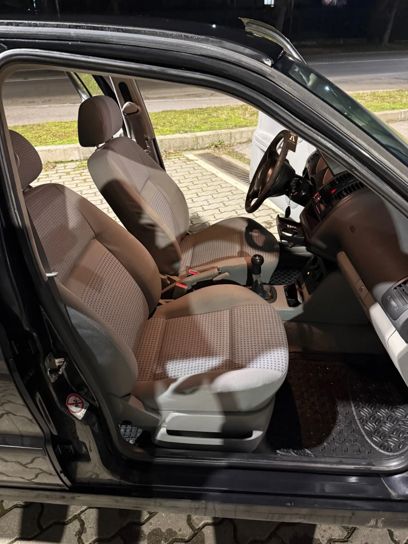 VW Polo, снимка 8 - Автомобили и джипове - 53471978