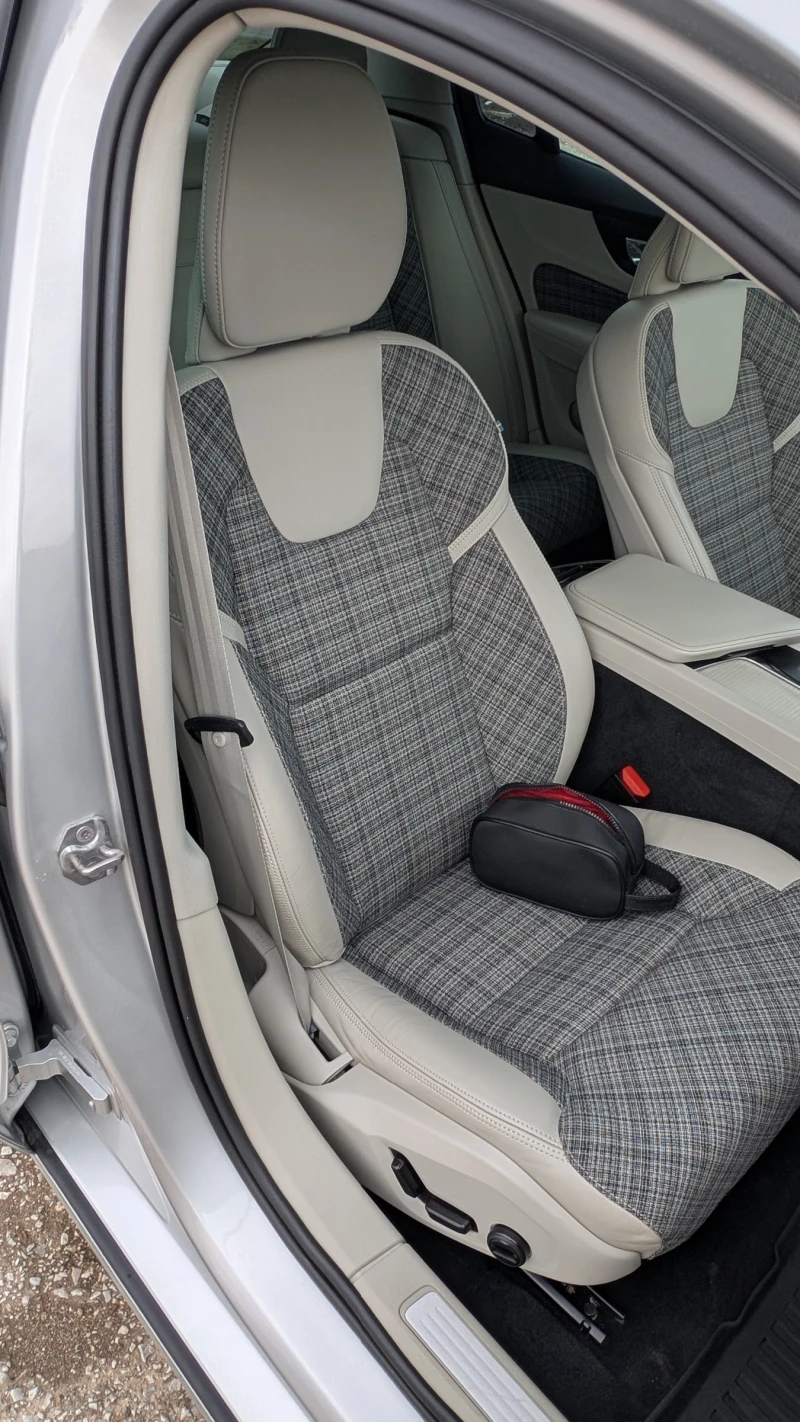 Volvo S60 T-6 AWD, снимка 16 - Автомобили и джипове - 53476938