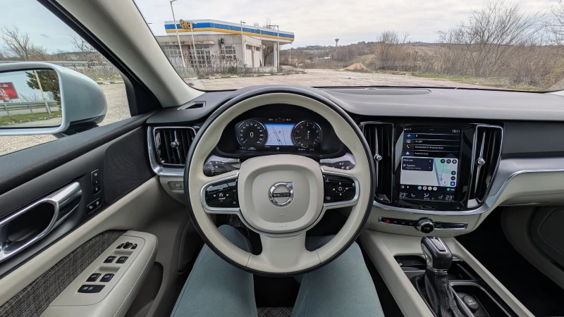 Volvo S60 T-6 AWD, снимка 10 - Автомобили и джипове - 53476938