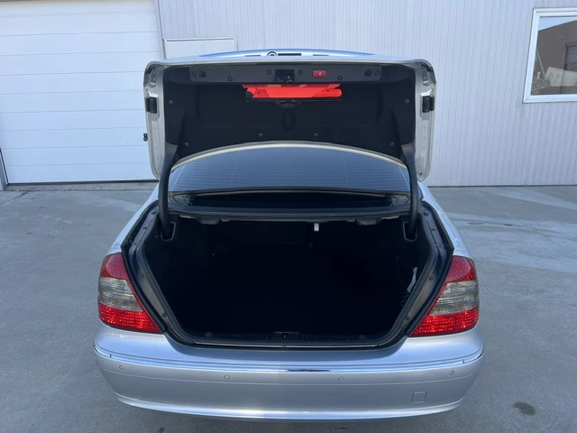 Mercedes-Benz E 280 3.0/Avantgarde, снимка 9 - Автомобили и джипове - 54305141