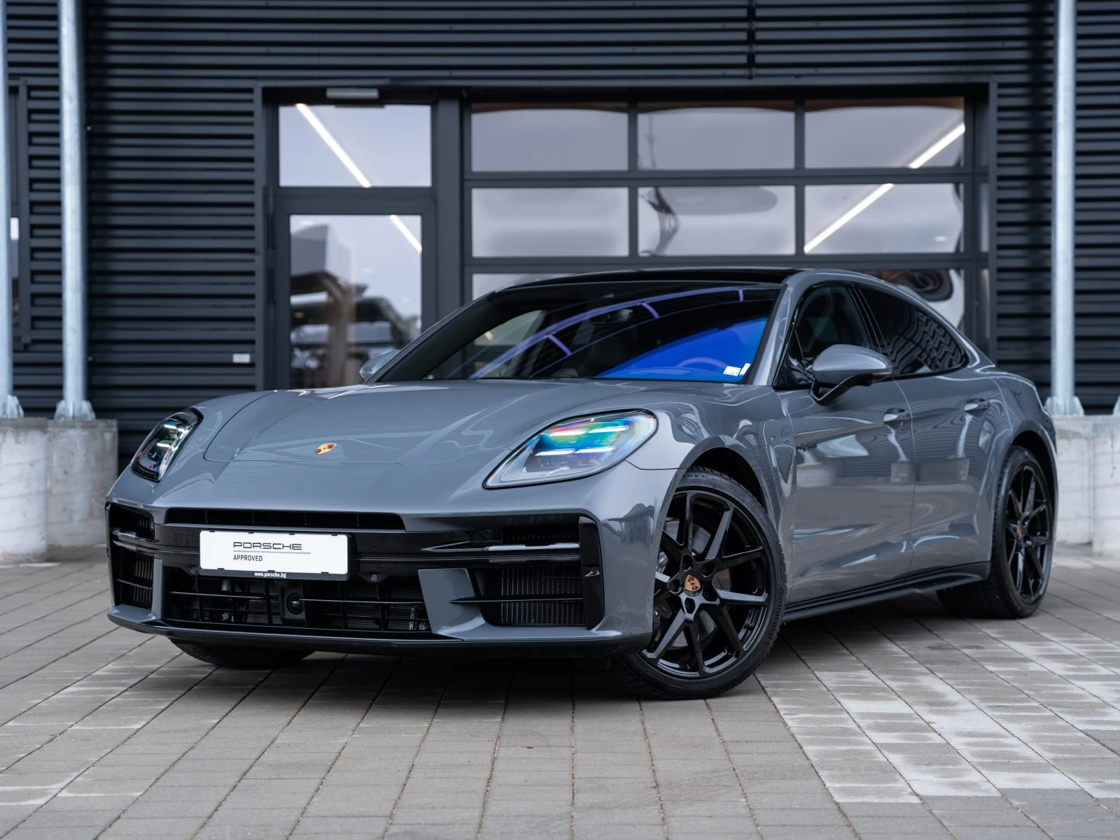 Porsche Panamera 4 E-Hybrid, снимка 1