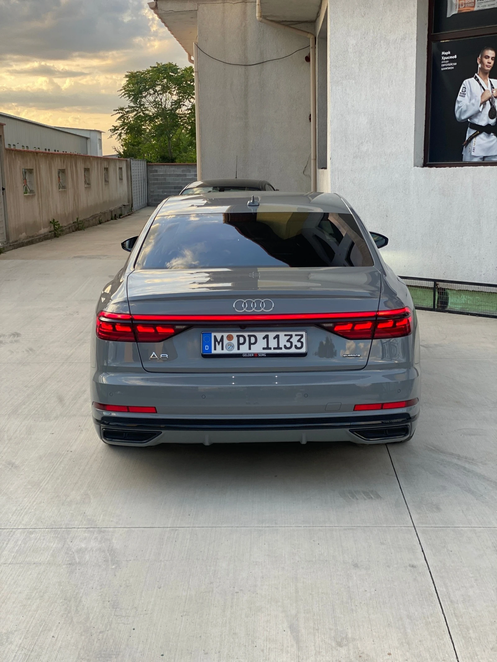 Audi A8 6.0 TFSI QUATTRO - ГАРАНЦИЯ - изображение 3