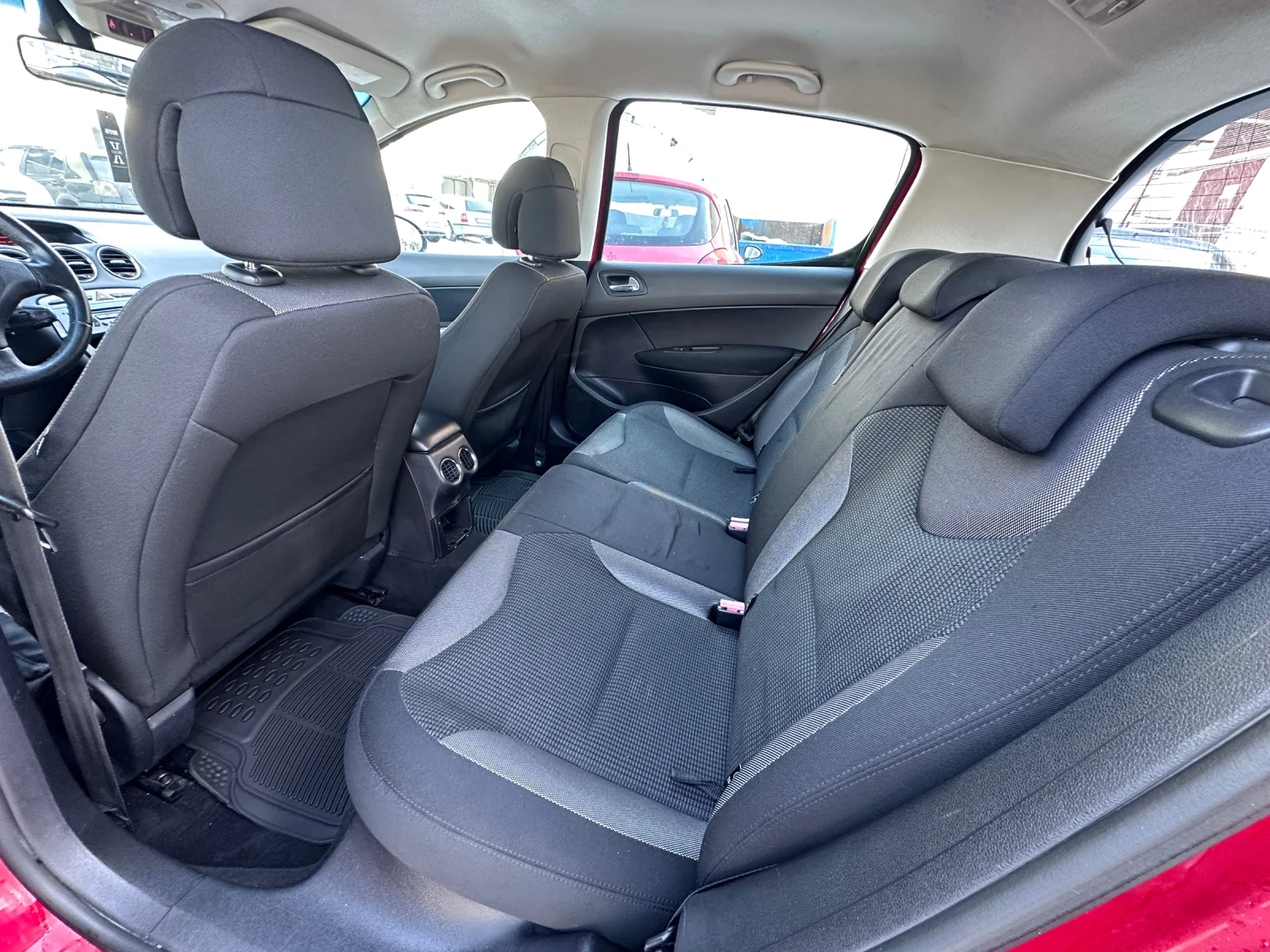 Peugeot 308 1.6i -  | Mobile.bg   13