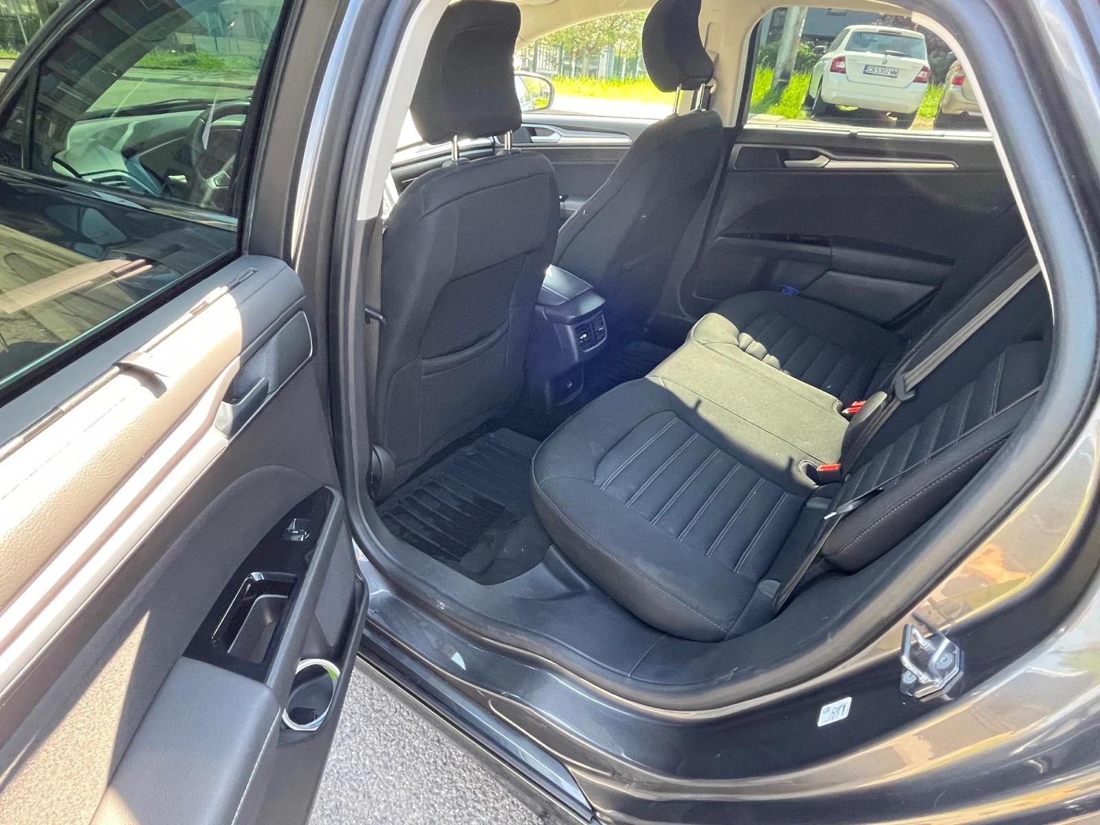 Ford Mondeo Titanium - изображение 10