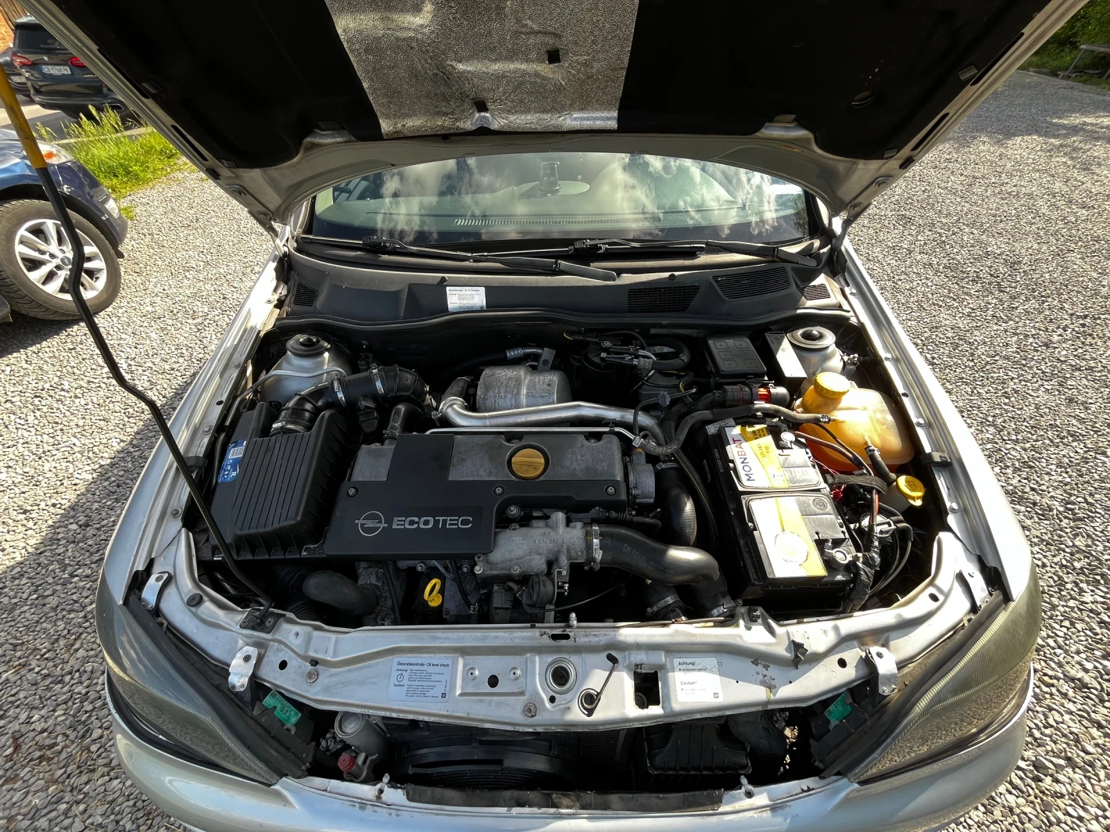 Opel Astra 2, 2 DTI (125 к.с) - изображение 4