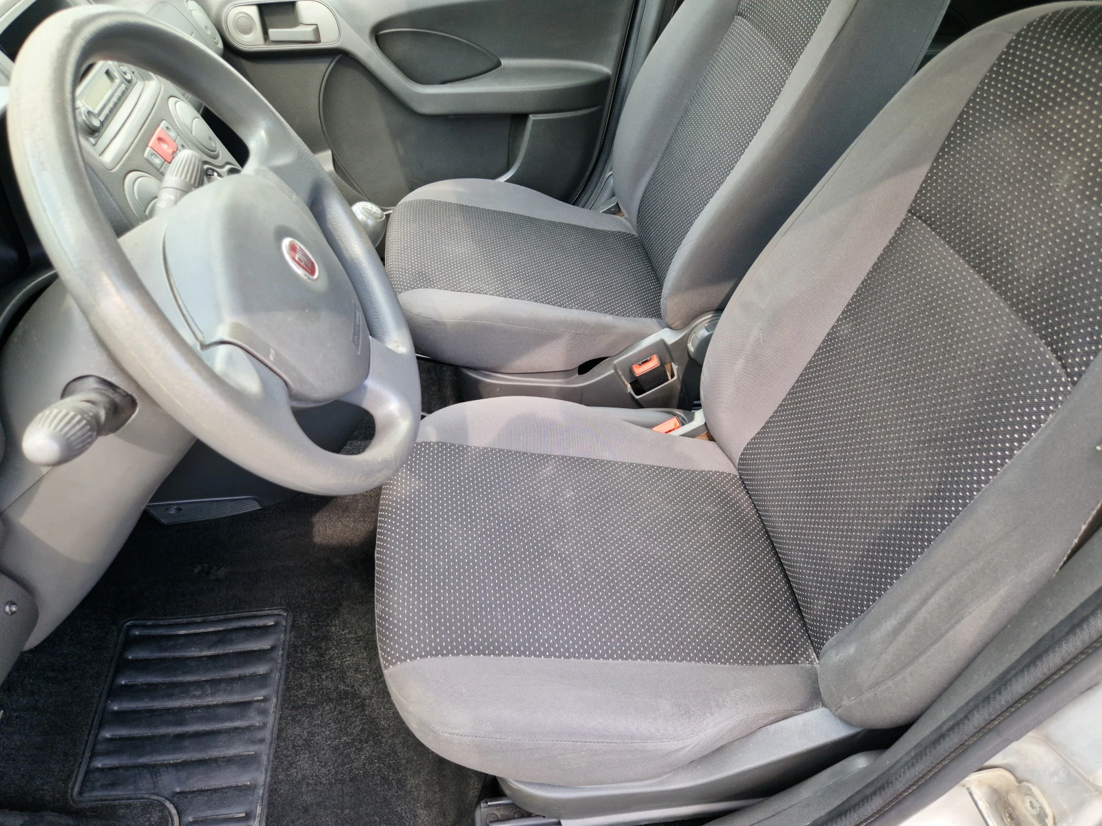Fiat Panda 1.1i  КЛИМАТИК! - изображение 9