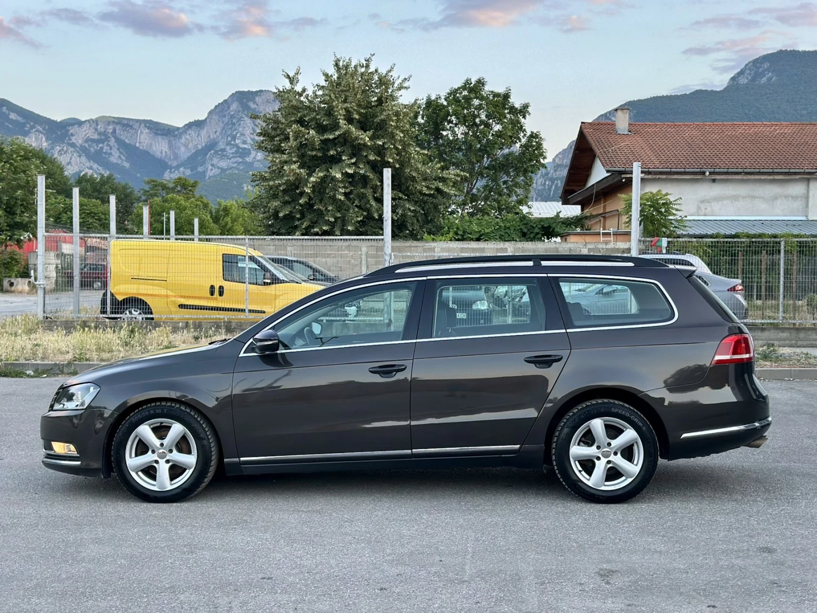 VW Passat 2.0TDI - 140ps 4x4 PODGREV - изображение 5