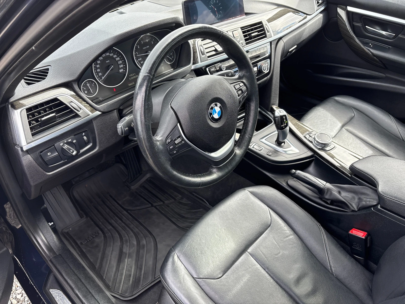 BMW 330 I xDrive* ЦЕНА ДО БЪЛГАРИЯ* (CARFAX) - изображение 10