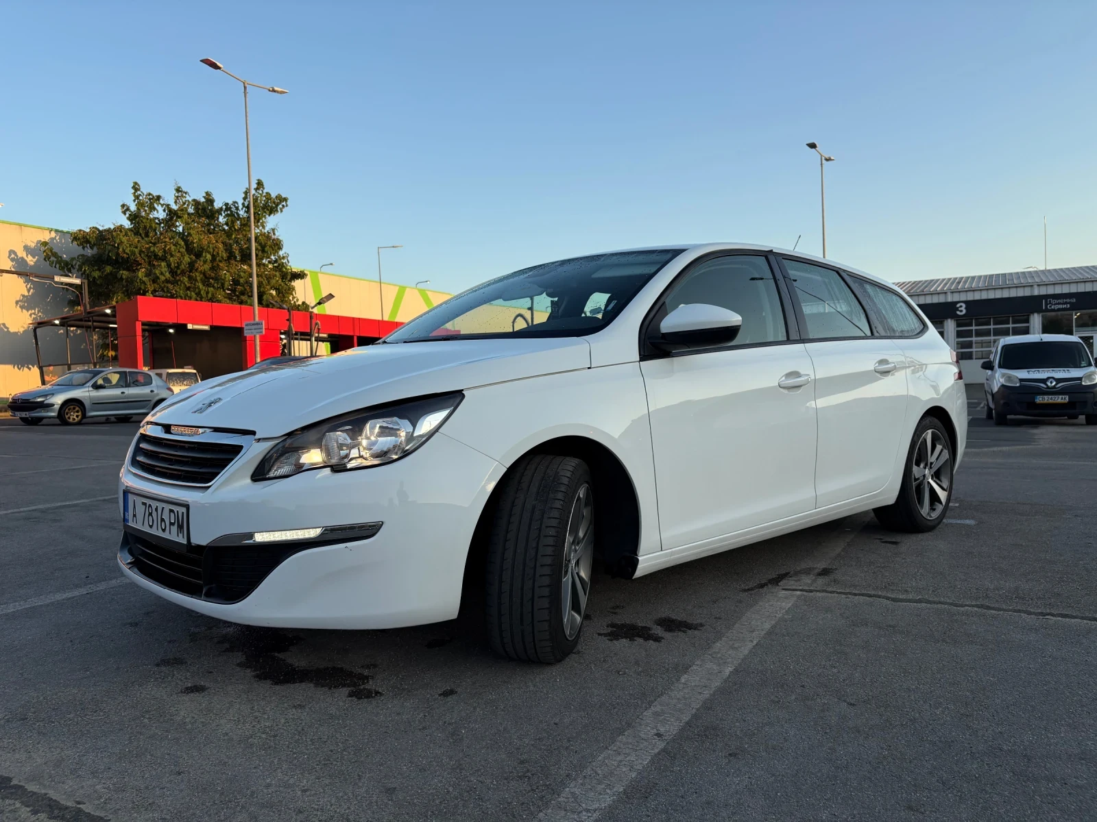 Peugeot 308 1.6 HDI - изображение 2