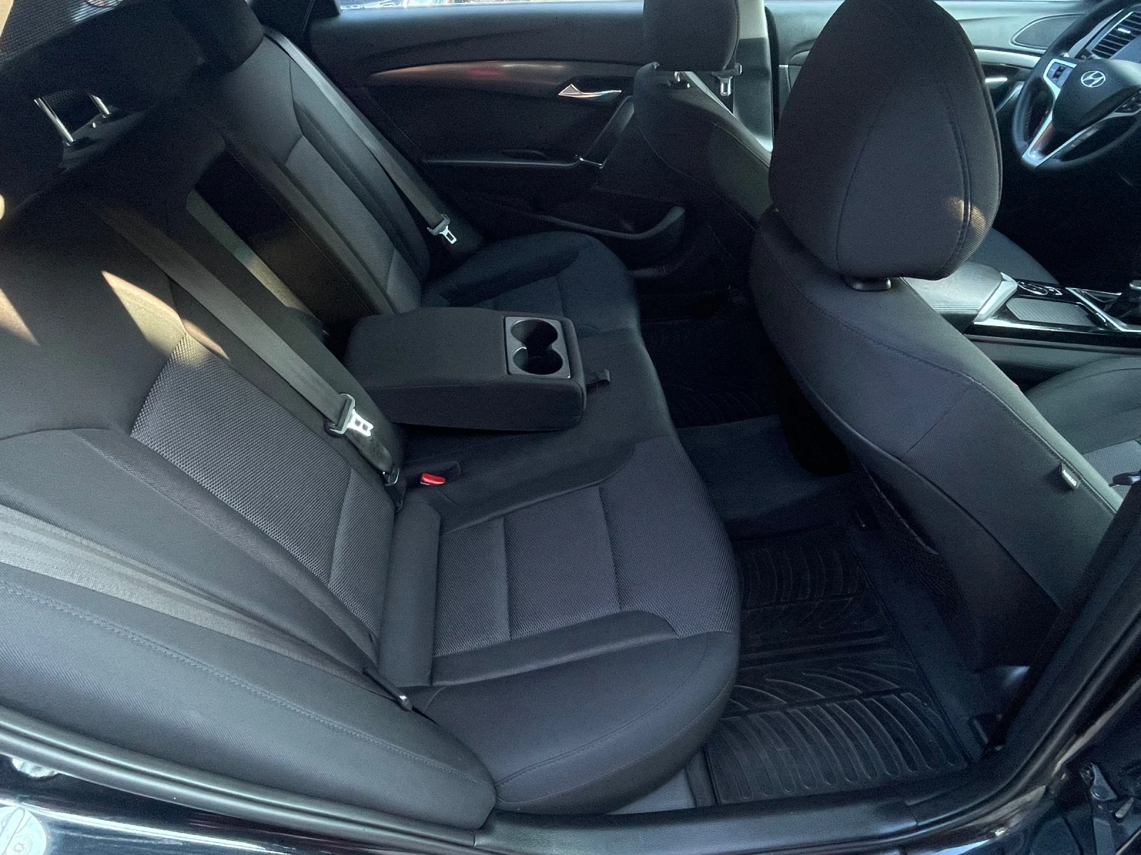 Hyundai I40 1.7 CRDI - изображение 7