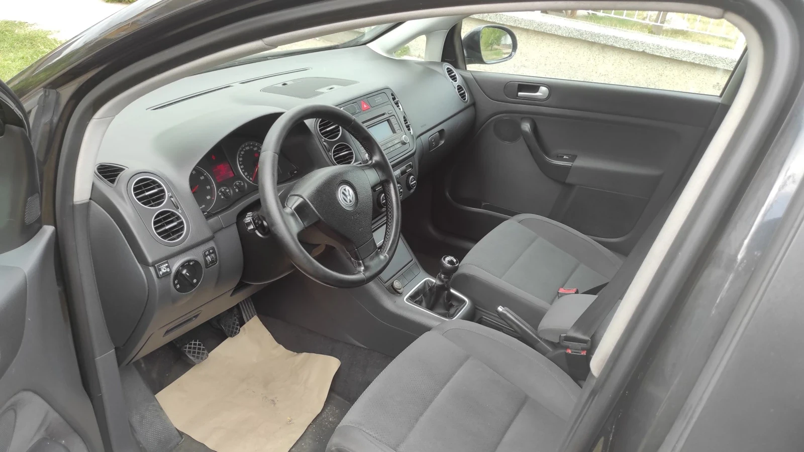 VW Golf Plus 1.6GAZ 102K - изображение 9