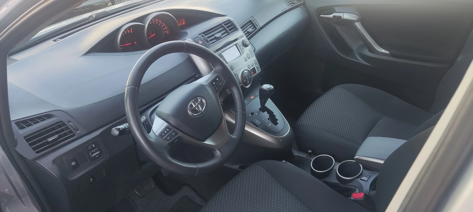 Toyota Verso ШВЕЙЦАРИЯ - изображение 8