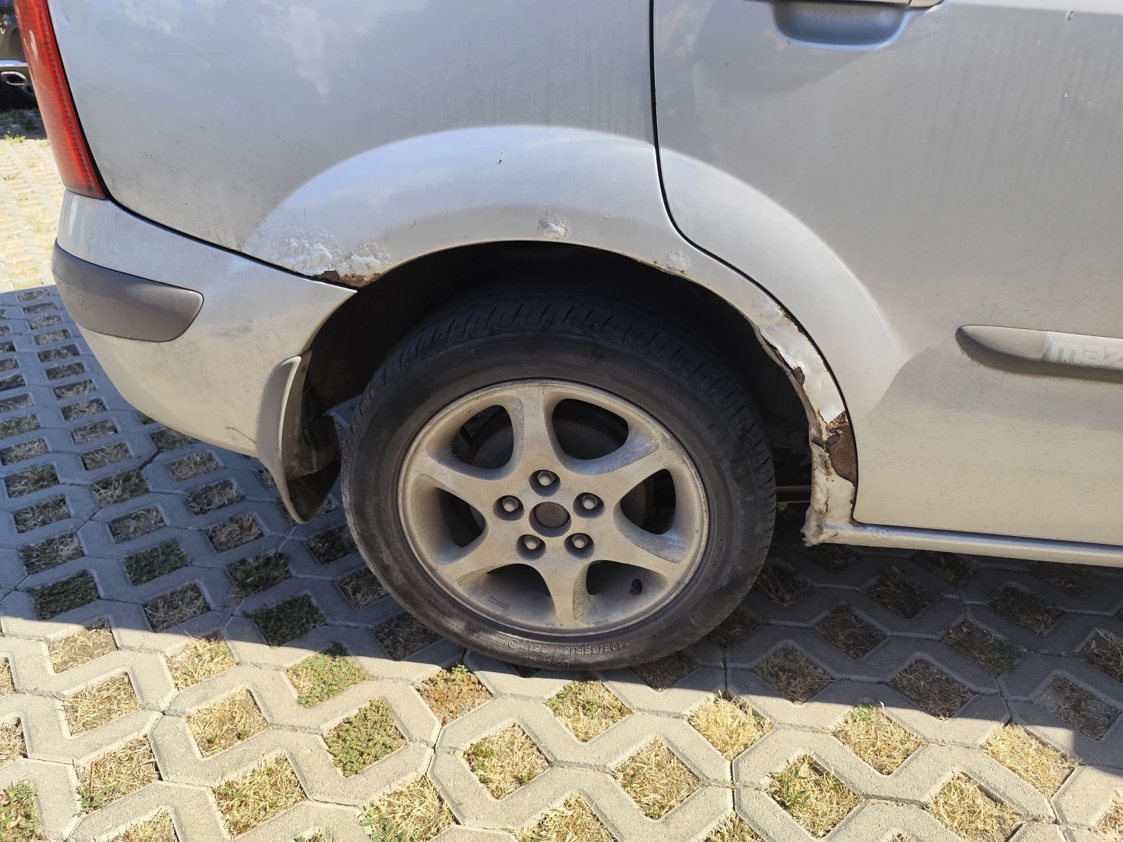 Mazda Premacy 2.0 - изображение 4