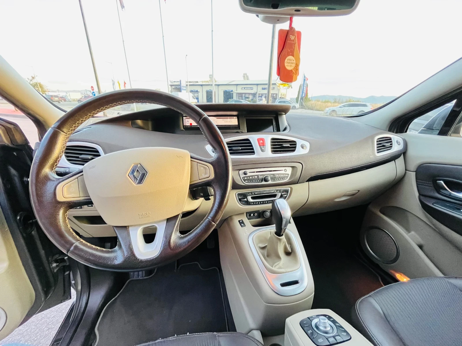 Renault Scenic 2.0DCI-150к.с.;АВТОМАТ;NAVI;Keyless-Go;КОЖА | Mobile.bg — изображение 6