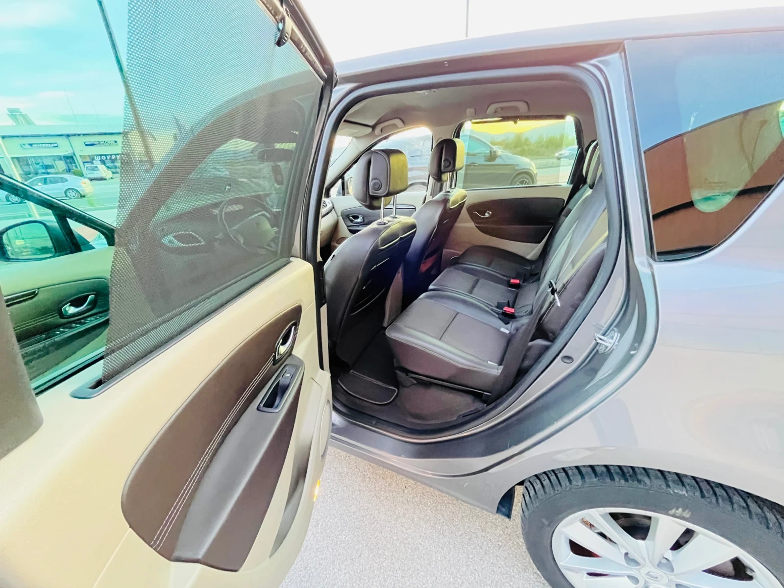 Renault Scenic 2.0DCI-150к.с.;АВТОМАТ;NAVI;Keyless-Go;КОЖА | Mobile.bg — изображение 8
