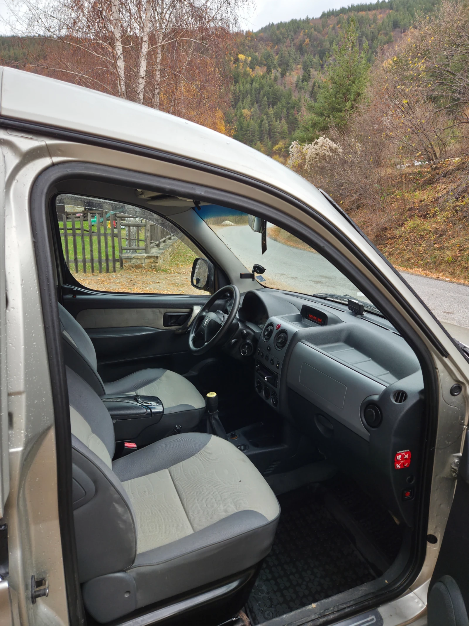 Peugeot Partner 1.6HDI | Mobile.bg   5